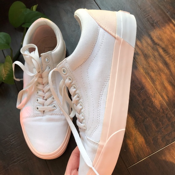 Vans Shoes - Vans classic old school colour block white & pink